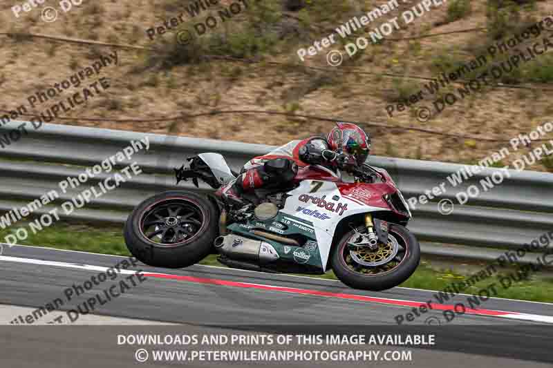 cadwell no limits trackday;cadwell park;cadwell park photographs;cadwell trackday photographs;enduro digital images;event digital images;eventdigitalimages;navarra;no limits trackdays;peter wileman photography;racing digital images;trackday digital images;trackday photos
